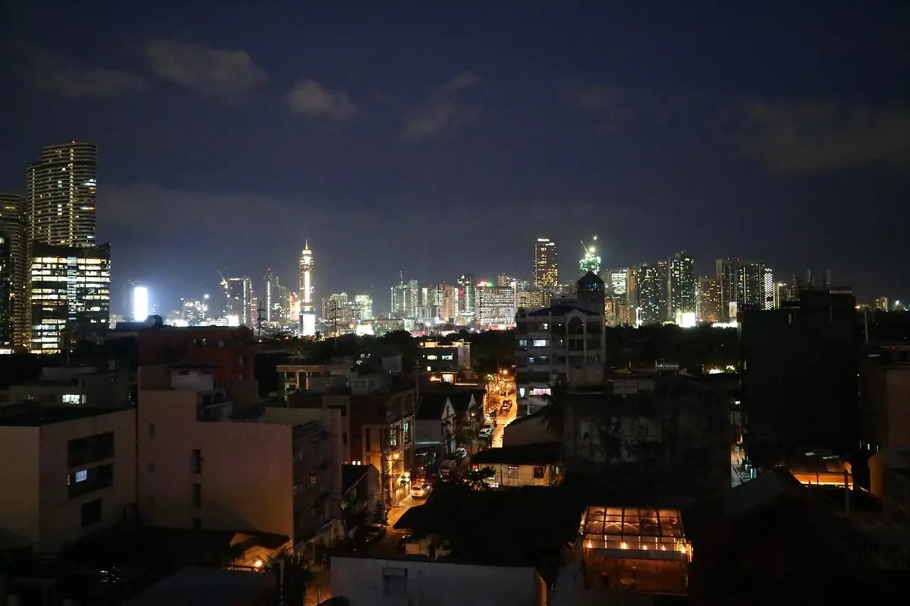 Z Hostel Makati City