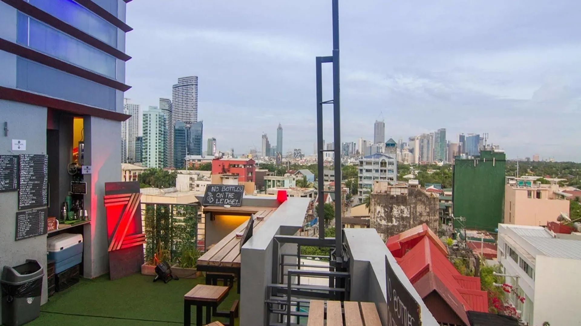 Z Hostel Makati City